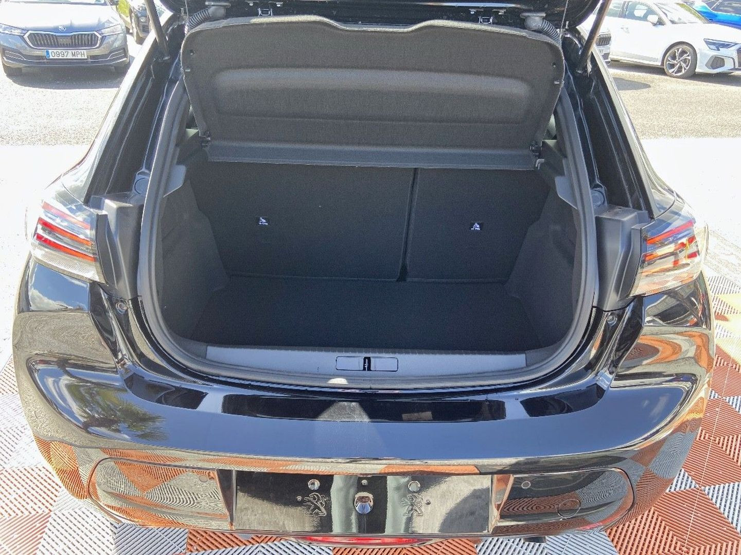 PEUGEOT 208 en vente à Cahors chez votre mandataire automobile