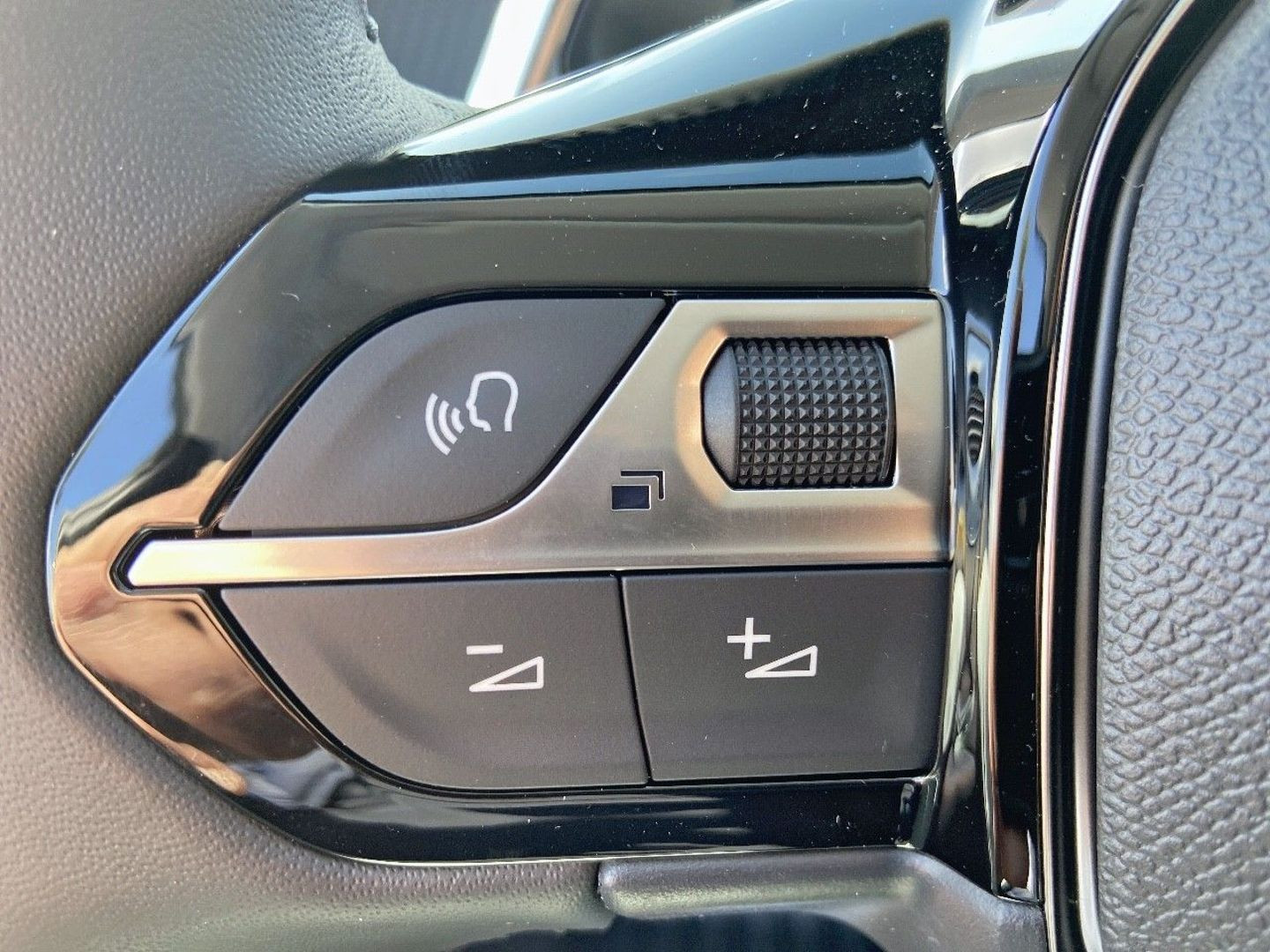 PEUGEOT 208 en vente à Cahors chez votre mandataire automobile