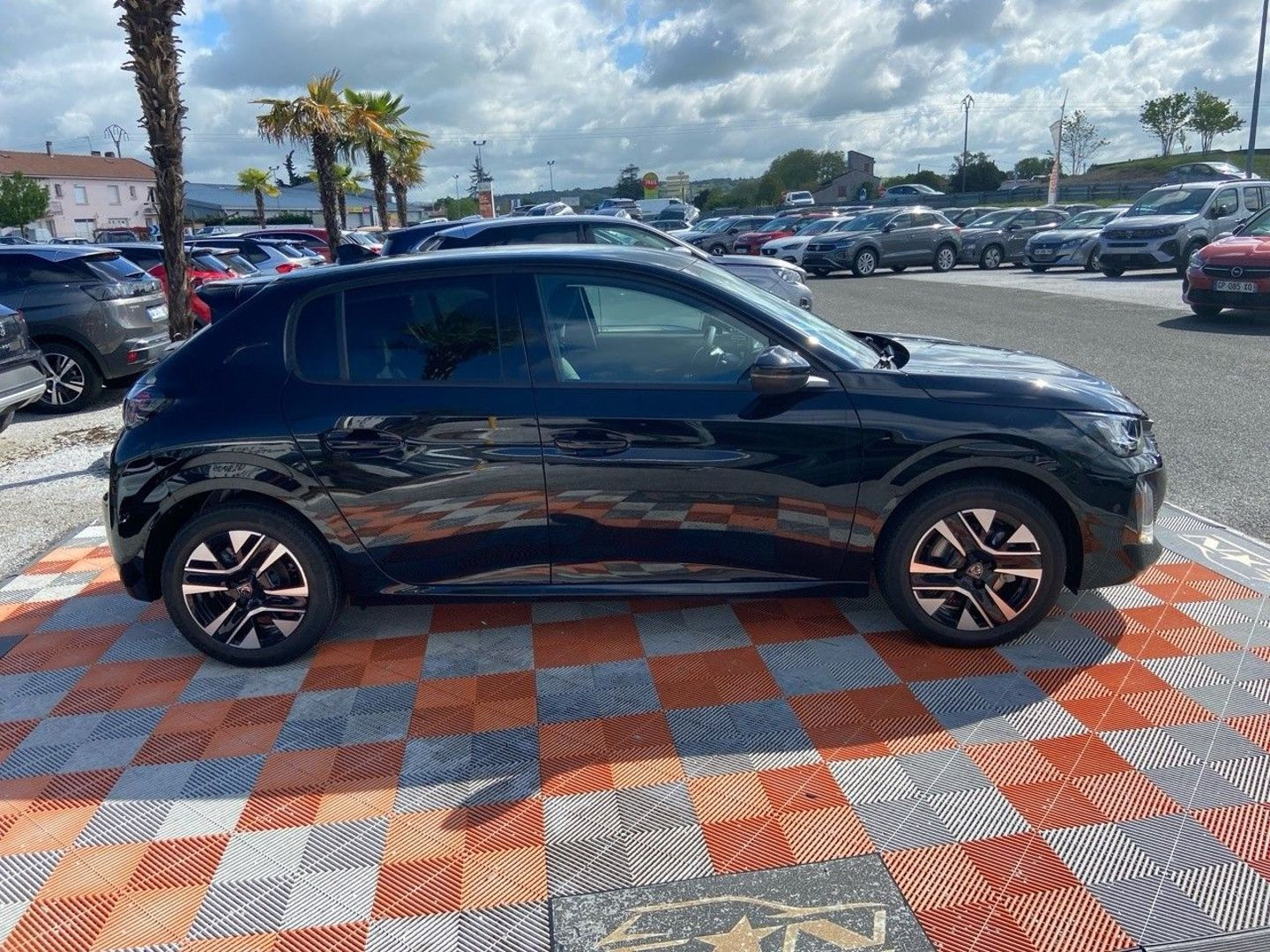 PEUGEOT 208 en vente à Cahors chez votre mandataire automobile