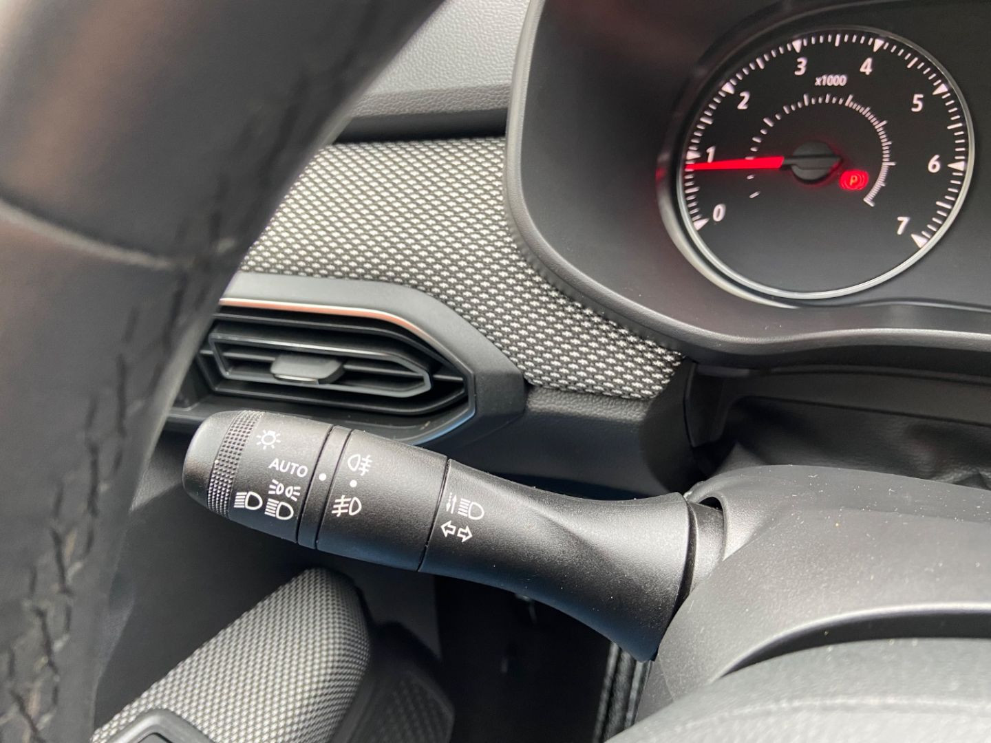 DACIA JOGGER en vente à Cahors chez votre mandataire automobile