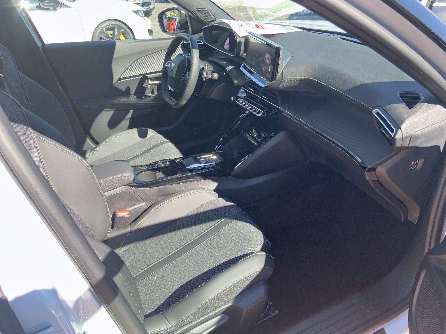 PEUGEOT 2008 en vente à Cahors chez votre mandataire automobile