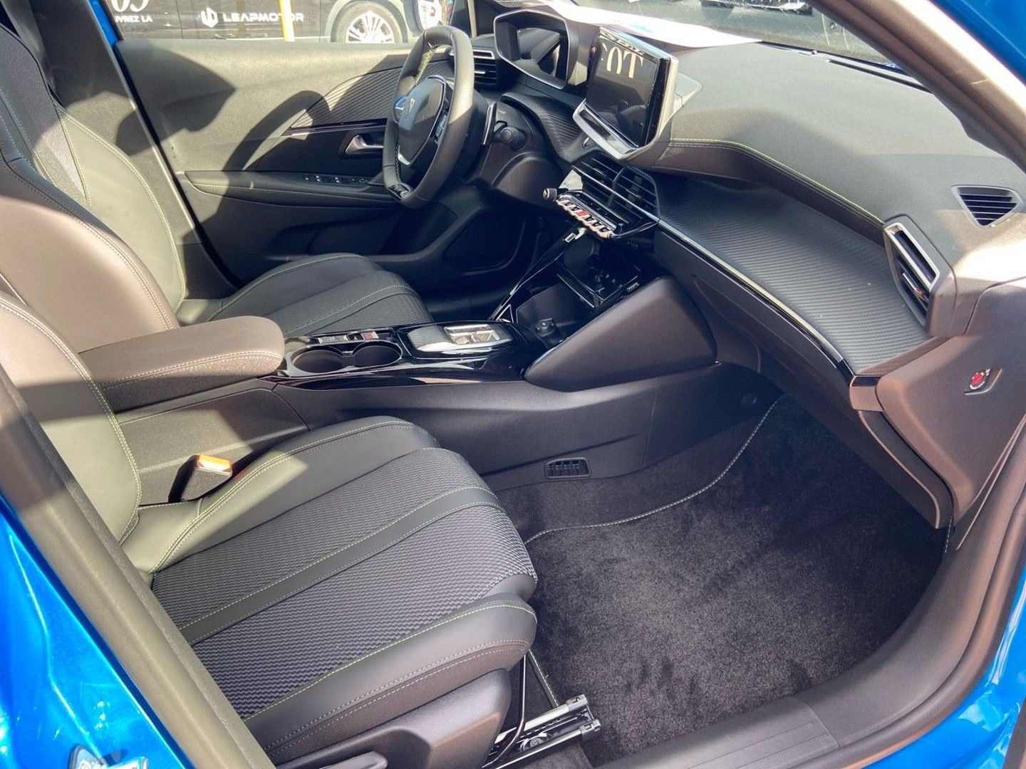 PEUGEOT 208 en vente à Cahors chez votre mandataire automobile