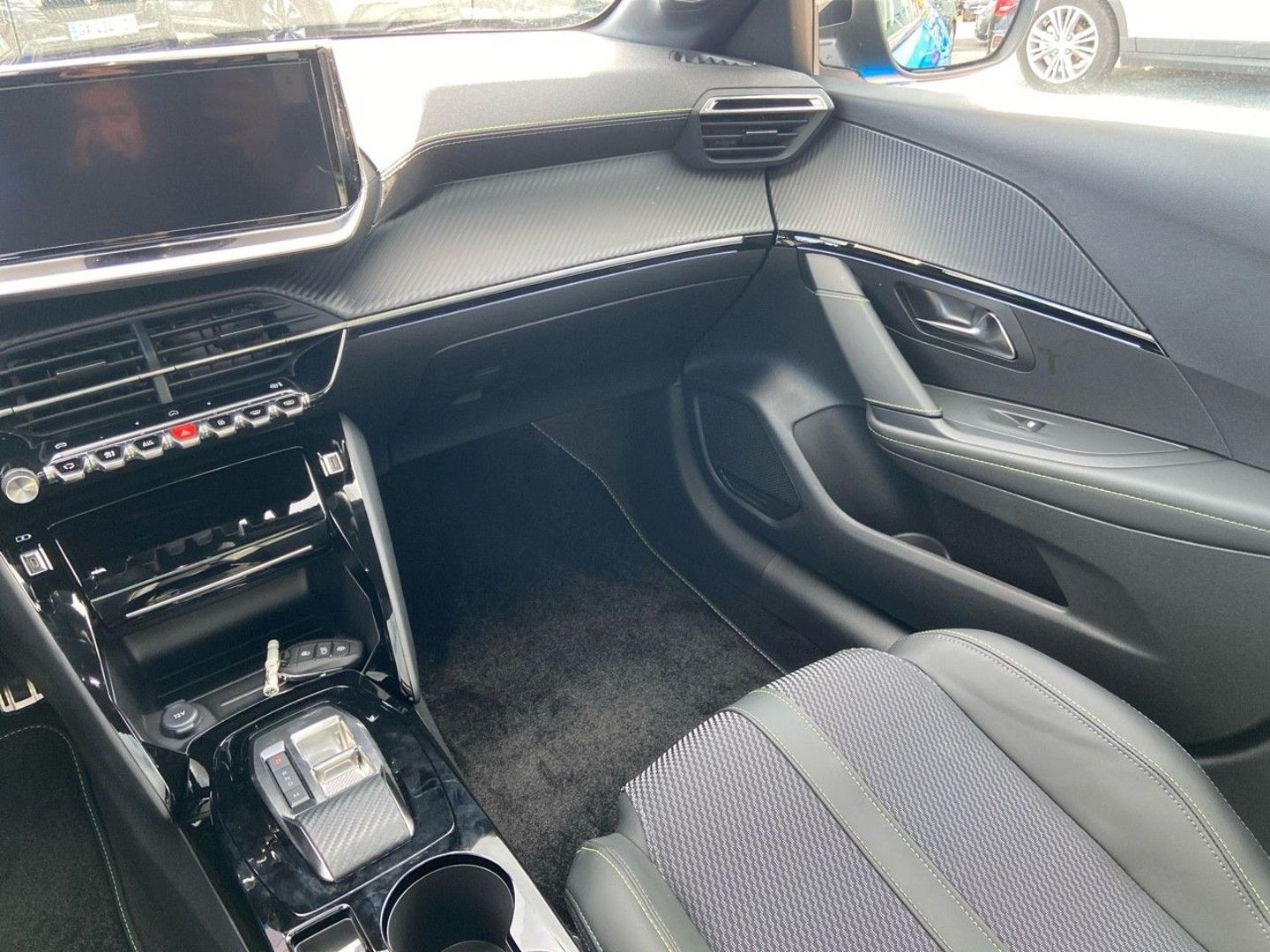 PEUGEOT 208 en vente à Cahors chez votre mandataire automobile