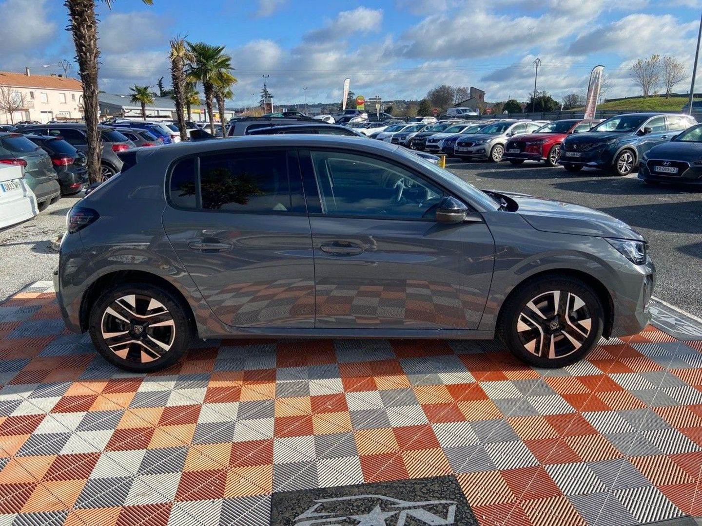 PEUGEOT 208 en vente à Cahors chez votre mandataire automobile