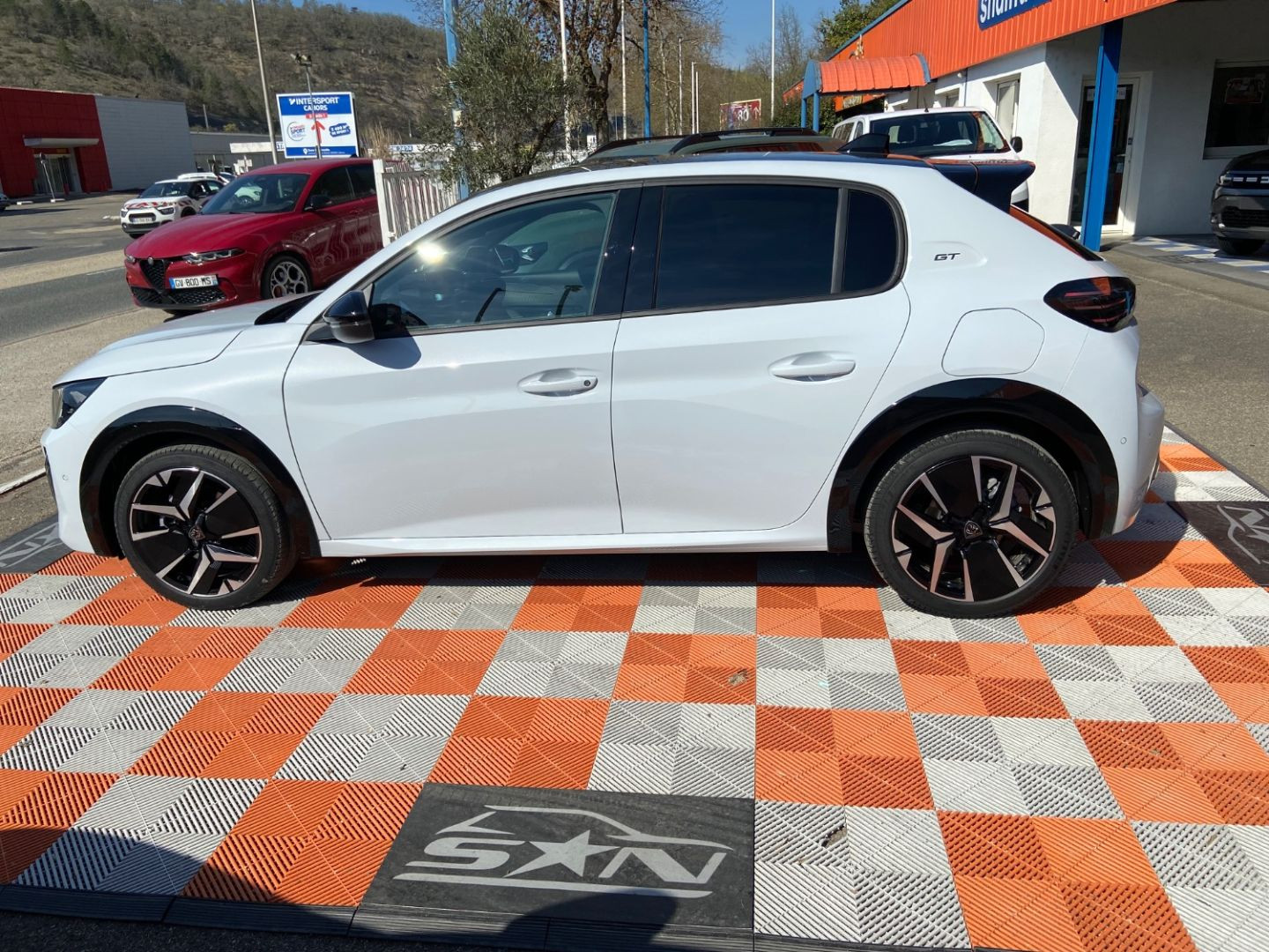 PEUGEOT 208 en vente à Cahors chez votre mandataire automobile