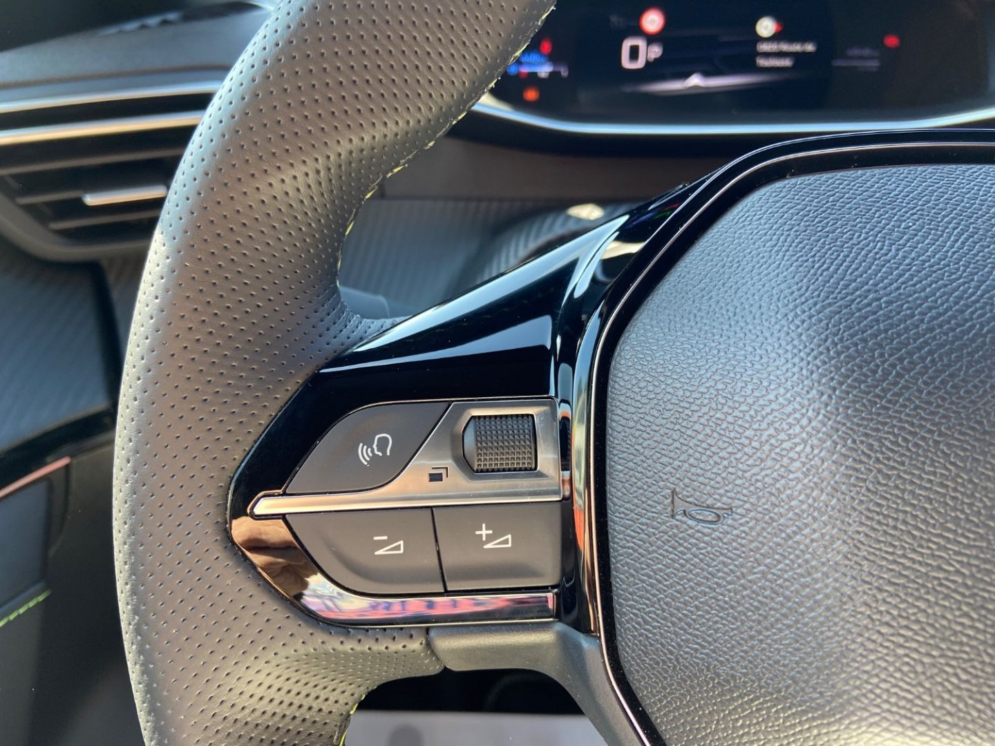 PEUGEOT 208 en vente à Cahors chez votre mandataire automobile