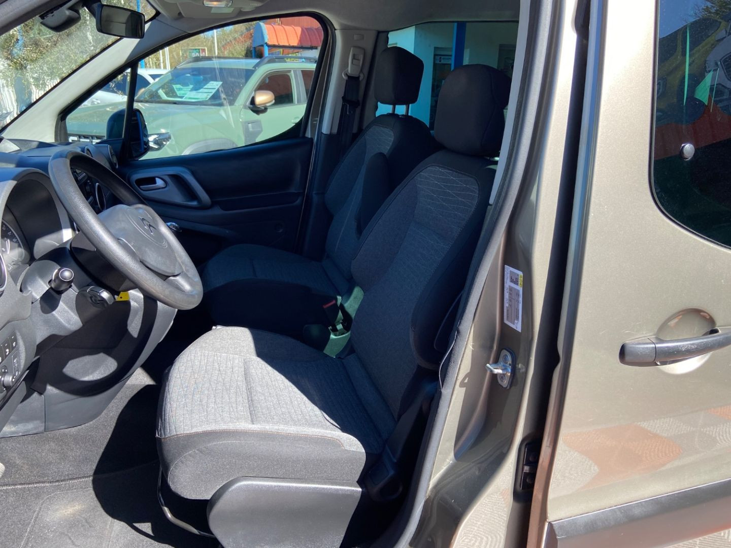 CITROEN Berlingo en vente à Cahors chez votre mandataire automobile