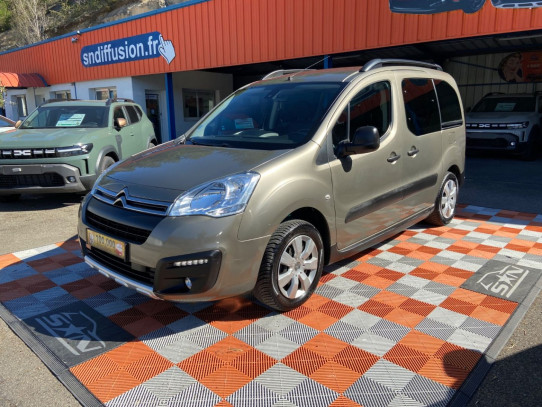 Acheter CITROEN Berlingo Puretech 110 MULTISPACE FEEL chez SN Diffusion