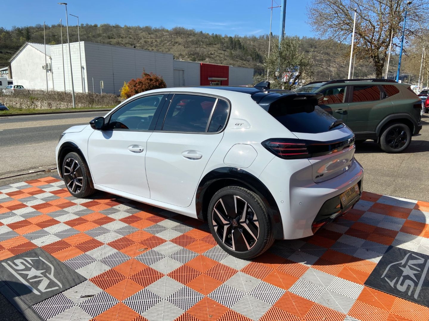 PEUGEOT 208 en vente à Cahors chez votre mandataire automobile