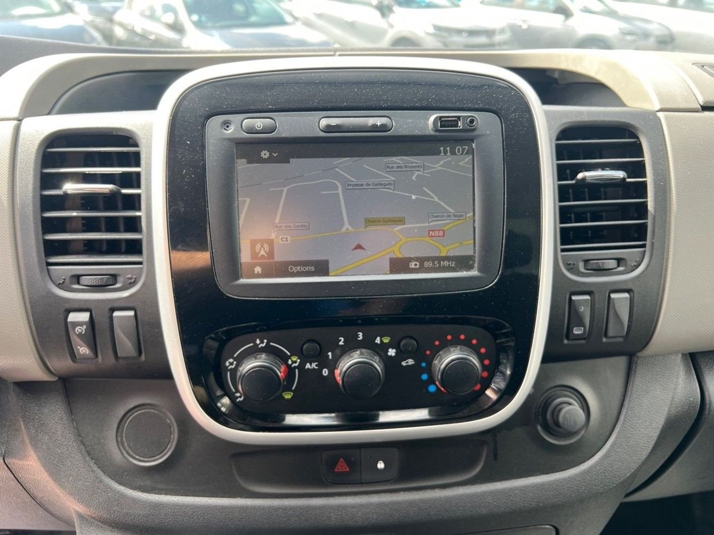 RENAULT TRAFIC FOURGON en vente à Cahors chez votre mandataire automobile