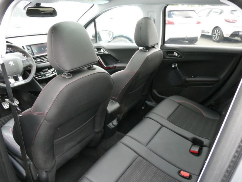 Photo 36 de l'offre de PEUGEOT 2008 1.2 PureTech 130 BVM6 Ph2 GT LINE TOIT Pano CarPlay Grip.C. à 11950€ chez Mérignac auto