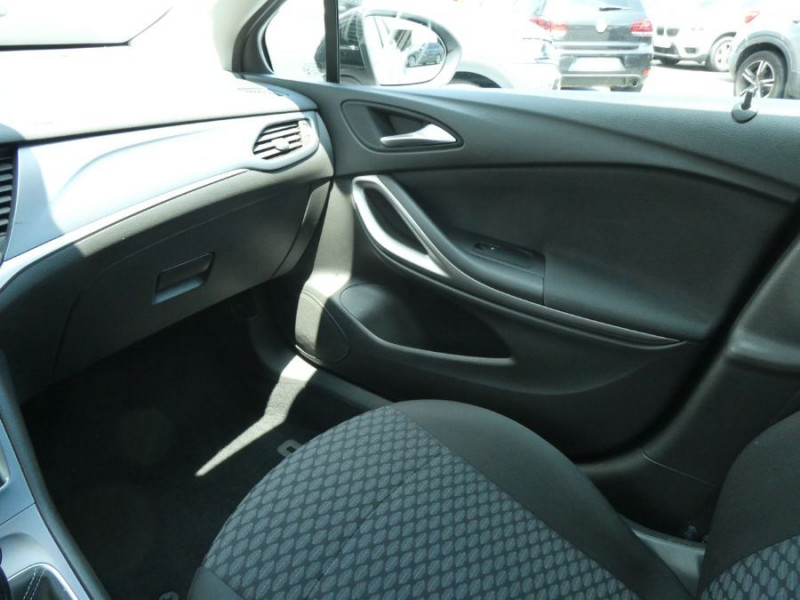 Photo 30 de l'offre de OPEL ASTRA SPORTS TOURER VI 1.2 TURBO 130 BVM6 EDITION GPS à 14950€ chez Mérignac auto