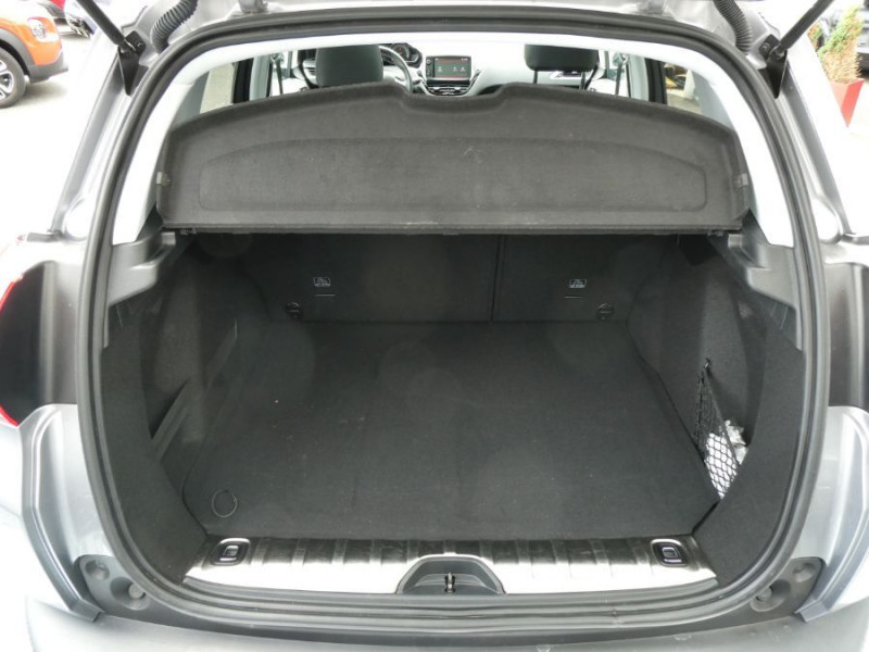 Photo 17 de l'offre de PEUGEOT 2008 1.2 PureTech 130 BVM6 Ph2 GT LINE TOIT Pano CarPlay Grip.C. à 11950€ chez Mérignac auto