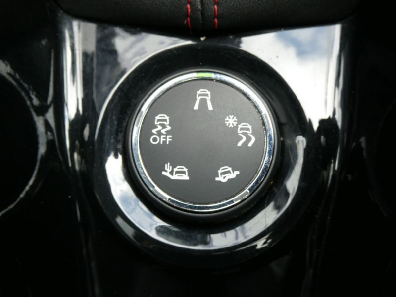 Photo 31 de l'offre de PEUGEOT 2008 1.2 PureTech 130 BVM6 Ph2 GT LINE TOIT Pano CarPlay Grip.C. à 11950€ chez Mérignac auto