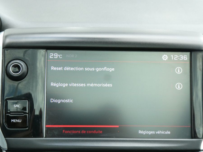 Photo 20 de l'offre de PEUGEOT 2008 1.2 PureTech 130 BVM6 Ph2 GT LINE TOIT Pano CarPlay Grip.C. à 11950€ chez Mérignac auto