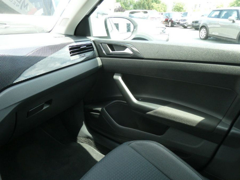 Photo 37 de l'offre de VOLKSWAGEN TAIGO 1.0 TSI 110 BVA7 PACK GPS CLIM Auto SC Privacy Glass à 20950€ chez Mérignac auto