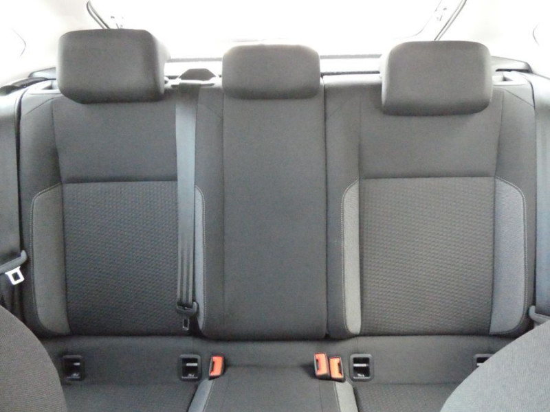 Photo 18 de l'offre de VOLKSWAGEN TAIGO 1.0 TSI 110 BVA7 PACK GPS CLIM Auto SC Privacy Glass à 20950€ chez Mérignac auto