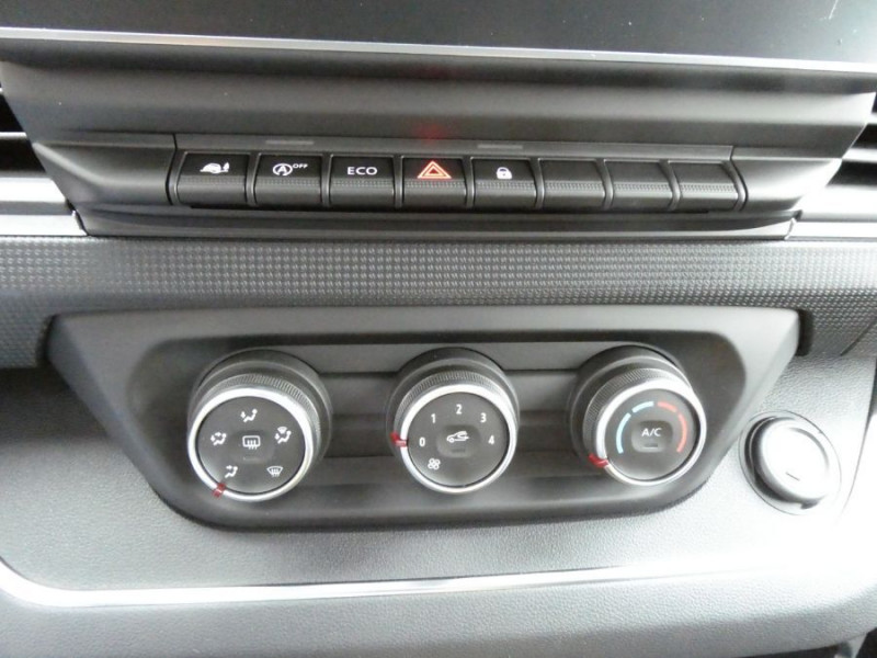 Photo 16 de l'offre de RENAULT TRAFIC L1H1 2.0 Blue dCi 130 BVM6 2.8T ADVANCE Camera 424€ HT/Mois à 26450€ chez Mérignac auto