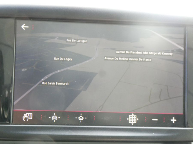 Photo 7 de l'offre de PEUGEOT 2008 1.2 PureTech 110 BVM6 Ph.2 GT LINE TOIT Pano Grip Control à 10450€ chez Mérignac auto