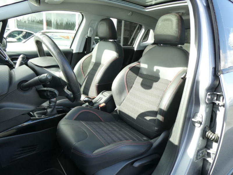 Photo 5 de l'offre de PEUGEOT 2008 1.2 PureTech 110 BVM6 Ph.2 GT LINE TOIT Pano Grip Control à 10450€ chez Mérignac auto