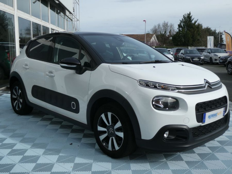 Photo 2 de l'offre de CITROEN C3 III 1.2 PureTech 82 SHINE CarPlay SC TOIT Pano JA16 à 10650€ chez Mérignac auto