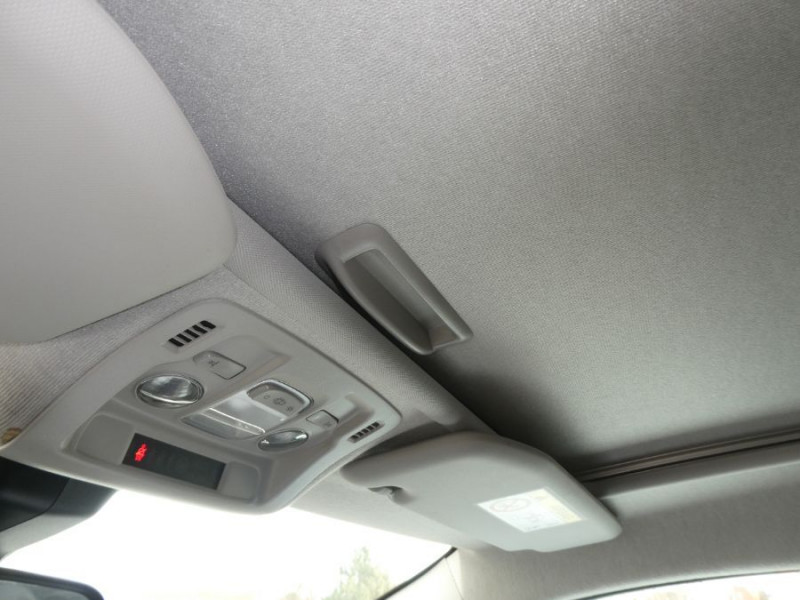 Photo 29 de l'offre de CITROEN C3 III 1.2 PureTech 82 SHINE CarPlay SC TOIT Pano JA16 à 10650€ chez Mérignac auto