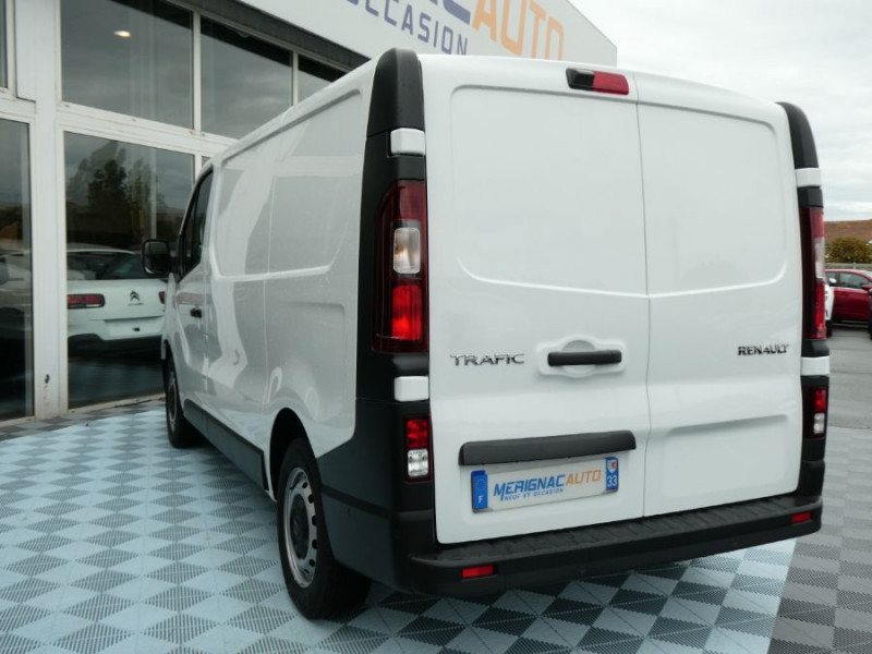 Photo 9 de l'offre de RENAULT TRAFIC L1H1 2.0 Blue dCi 130 BVM6 2.8T ADVANCE Camera 424€ HT/Mois à 26450€ chez Mérignac auto