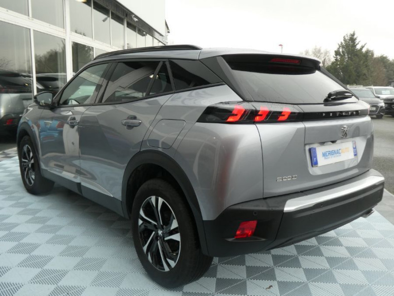 Photo 3 de l'offre de PEUGEOT 2008 II 1.2 PureTech 100 BVM6 ALLURE GPS à 17450€ chez Mérignac auto