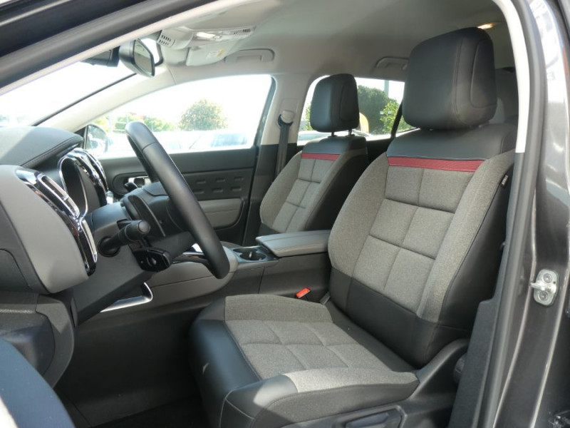 Photo 5 de l'offre de CITROEN C5 AIRCROSS 1.2 PureTech 130 EAT8 FEEL GPS Cockpit Camera JA18 Radars 1ère Main à 20450€ chez Mérignac auto