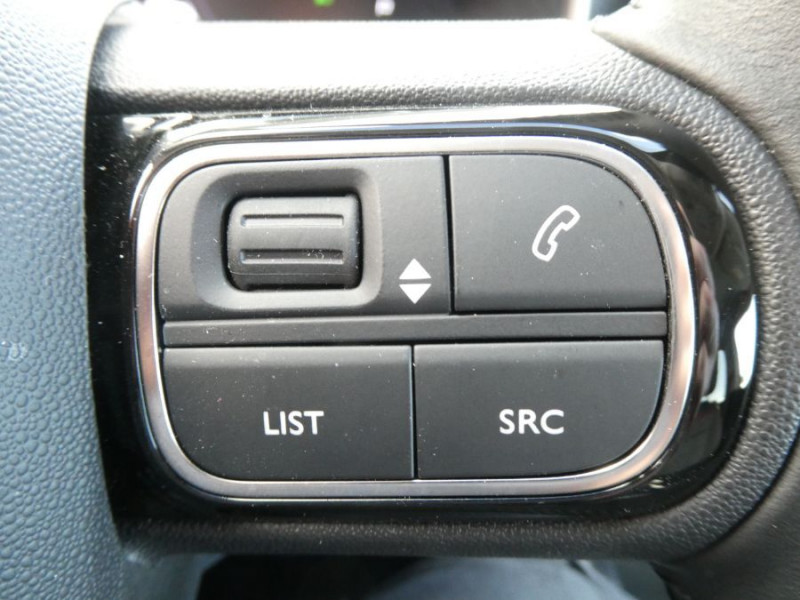 Photo 27 de l'offre de CITROEN C5 AIRCROSS 1.2 PureTech 130 EAT8 FEEL GPS Cockpit Camera JA18 Radars 1ère Main à 20450€ chez Mérignac auto