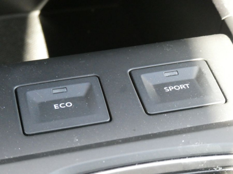 Photo 33 de l'offre de CITROEN C5 AIRCROSS 1.2 PureTech 130 EAT8 FEEL GPS Cockpit Camera JA18 Radars 1ère Main à 20450€ chez Mérignac auto