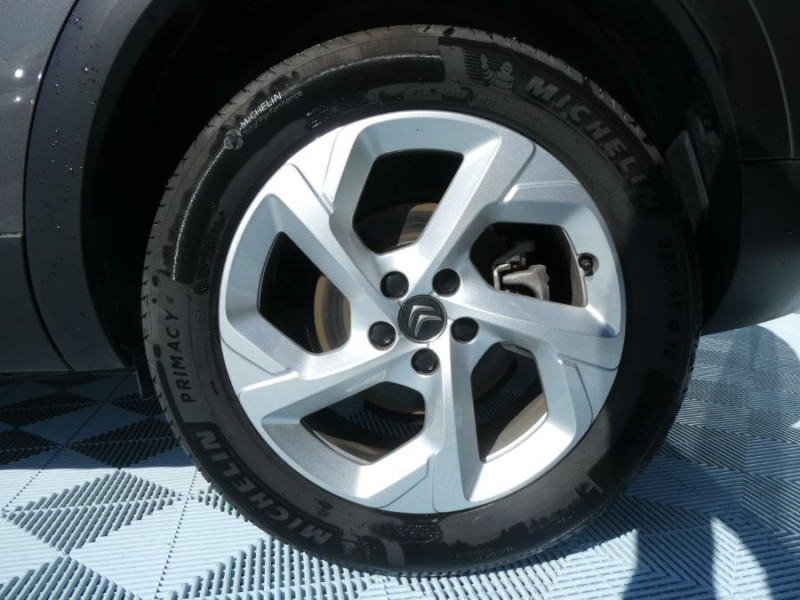 Photo 24 de l'offre de CITROEN C5 AIRCROSS 1.2 PureTech 130 EAT8 FEEL GPS Cockpit Camera JA18 Radars 1ère Main à 20450€ chez Mérignac auto