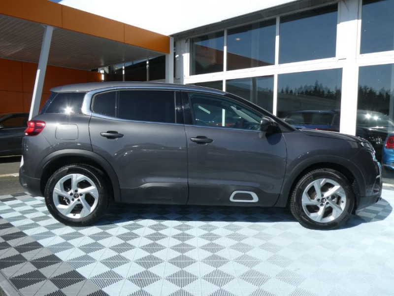 Photo 11 de l'offre de CITROEN C5 AIRCROSS 1.2 PureTech 130 EAT8 FEEL GPS Cockpit Camera JA18 Radars 1ère Main à 20450€ chez Mérignac auto
