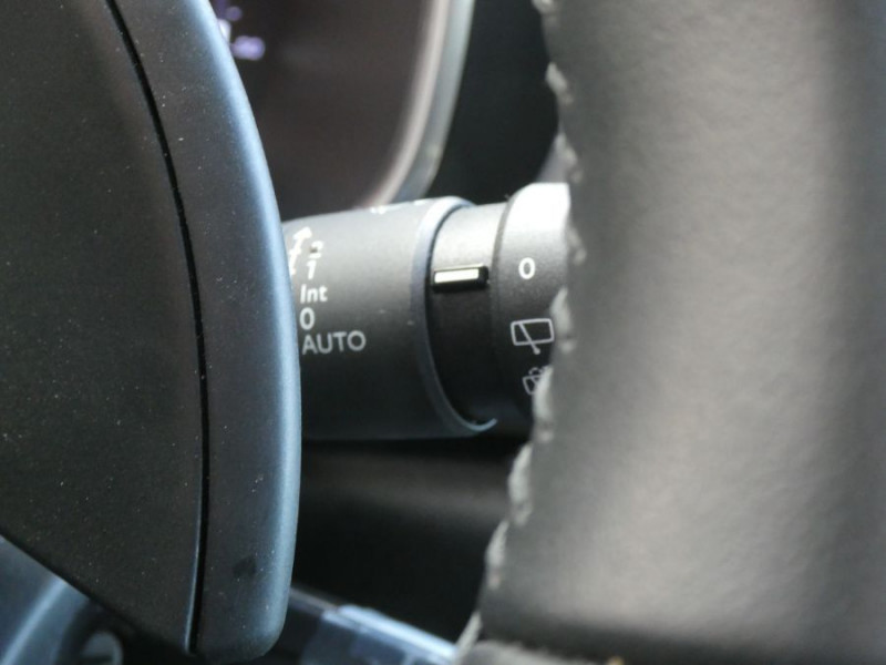 Photo 31 de l'offre de CITROEN C5 AIRCROSS 1.2 PureTech 130 EAT8 FEEL GPS Cockpit Camera JA18 Radars 1ère Main à 20450€ chez Mérignac auto