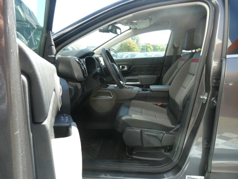Photo 15 de l'offre de CITROEN C5 AIRCROSS 1.2 PureTech 130 EAT8 FEEL GPS Cockpit Camera JA18 Radars 1ère Main à 20450€ chez Mérignac auto