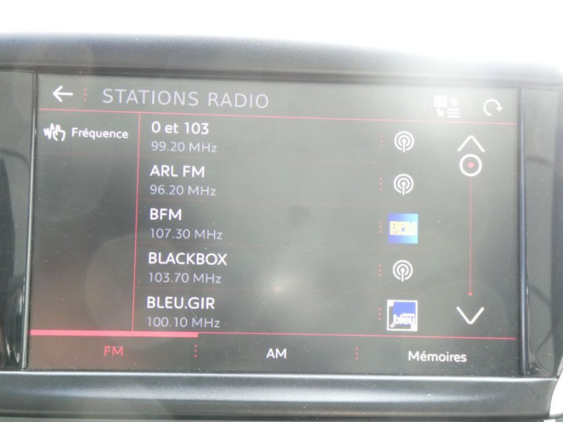 Photo 21 de l'offre de PEUGEOT 2008 1.2 PureTech 110 BVM6 Ph.2 GT LINE TOIT Pano Grip Control à 10450€ chez Mérignac auto