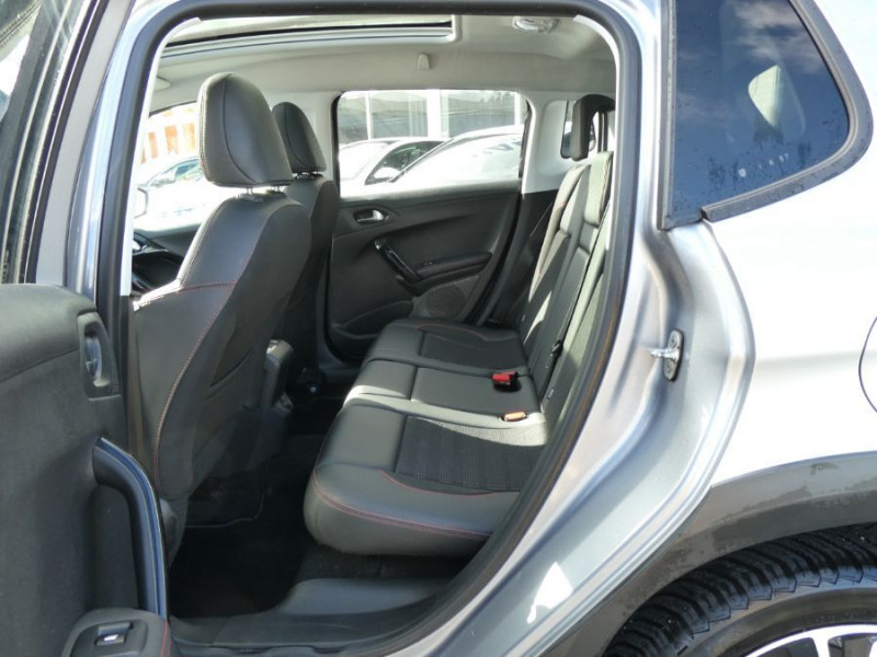 Photo 17 de l'offre de PEUGEOT 2008 1.2 PureTech 110 BVM6 Ph.2 GT LINE TOIT Pano Grip Control à 10450€ chez Mérignac auto