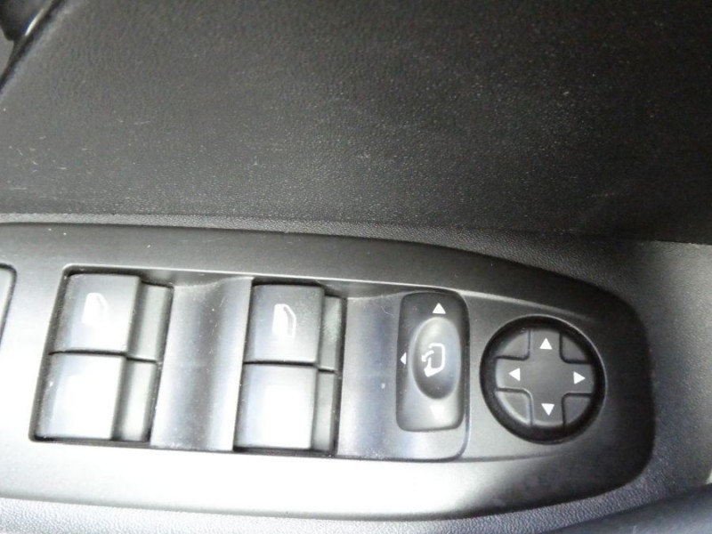 Photo 33 de l'offre de PEUGEOT 2008 1.2 PureTech 110 BVM6 Ph.2 GT LINE TOIT Pano Grip Control à 10450€ chez Mérignac auto