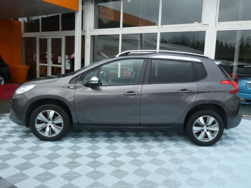 Photo 8 de l'offre de PEUGEOT 2008 1.2 PureTech 82 STYLE GPS Radar RER Privacy Glass 1ere main à 9250€ chez Mérignac auto