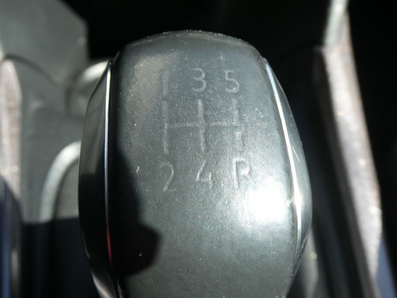 Photo 21 de l'offre de PEUGEOT 2008 1.2 PureTech 82 STYLE GPS Radar RER Privacy Glass 1ere main à 9250€ chez Mérignac auto