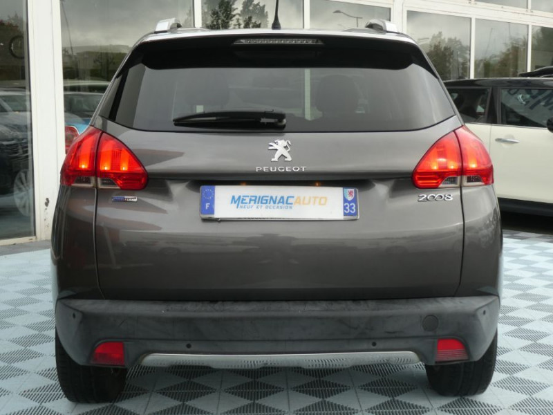 Photo 9 de l'offre de PEUGEOT 2008 1.2 PureTech 82 STYLE GPS Radar RER Privacy Glass 1ere main à 9250€ chez Mérignac auto