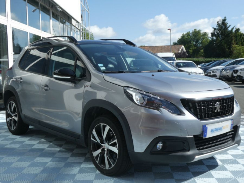 Photo 2 de l'offre de PEUGEOT 2008 1.2 PureTech 110 BVM6 Ph.2 GT LINE TOIT Pano Grip Control à 10450€ chez Mérignac auto