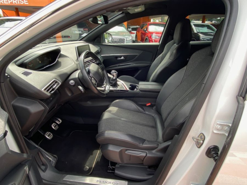 Photo 4 de l'offre de PEUGEOT 3008 II 1.5 BlueHDi 130 BVM6 GT LINE Hayon EL. Grip Ctrl à 16950€ chez Mérignac auto