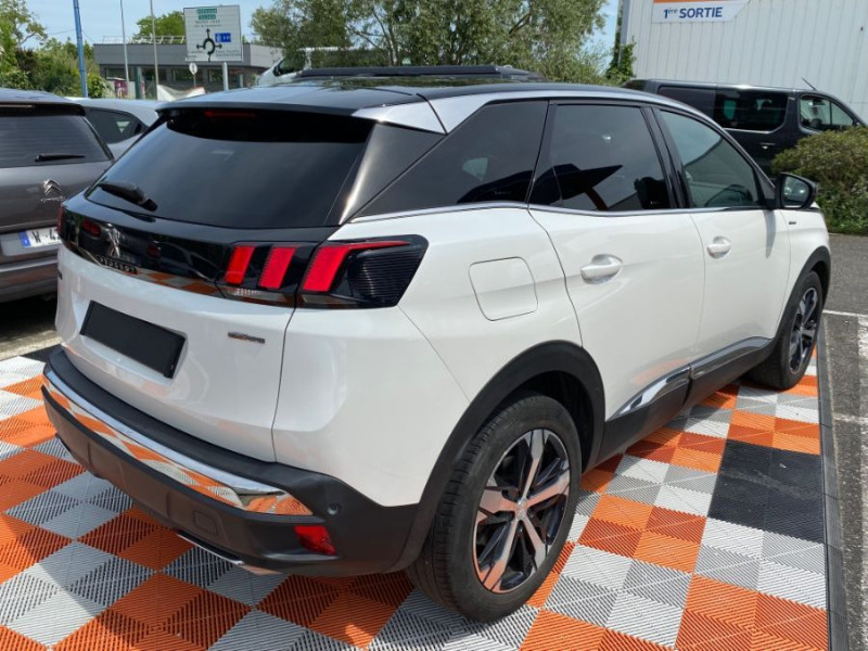 Photo 3 de l'offre de PEUGEOT 3008 II 1.5 BlueHDi 130 BVM6 GT LINE Hayon EL. Grip Ctrl à 16950€ chez Mérignac auto