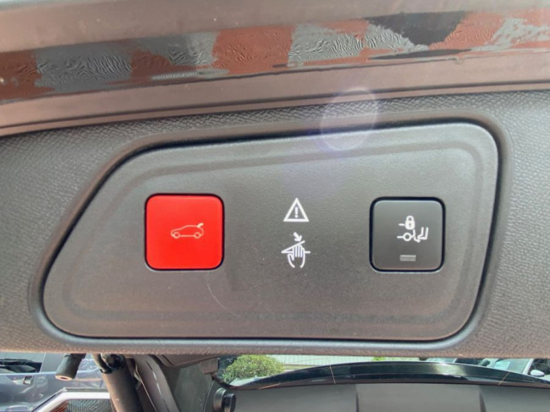 Photo 6 de l'offre de PEUGEOT 3008 II 1.5 BlueHDi 130 BVM6 GT LINE Hayon EL. Grip Ctrl à 16950€ chez Mérignac auto