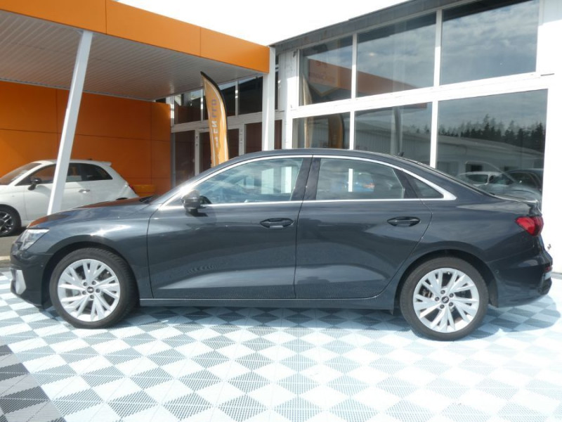 Photo 11 de l'offre de AUDI A3 BERLINE IV SPORTBACK 35 TFSI 150 S Tronic 7 4P DESIGN LUXE CUIR Camera ACC à 27950€ chez Mérignac auto