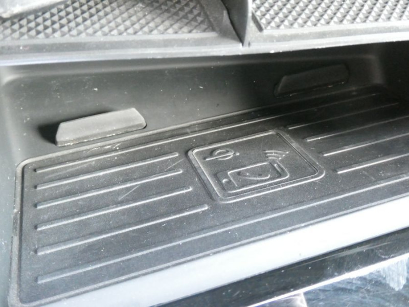 Photo 39 de l'offre de AUDI A3 BERLINE IV SPORTBACK 35 TFSI 150 S Tronic 7 4P DESIGN LUXE CUIR Camera ACC à 27950€ chez Mérignac auto