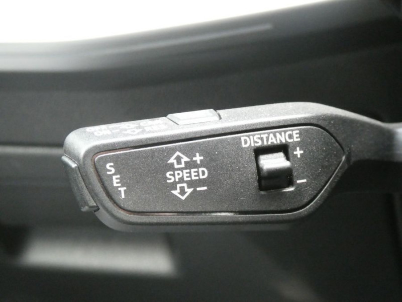 Photo 27 de l'offre de AUDI A3 BERLINE IV SPORTBACK 35 TFSI 150 S Tronic 7 4P DESIGN LUXE CUIR Camera ACC à 27950€ chez Mérignac auto