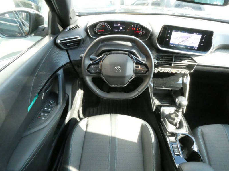 Photo 4 de l'offre de PEUGEOT 2008 II 1.2 PureTech 100 BVM6 ALLURE GPS à 16890€ chez Mérignac auto