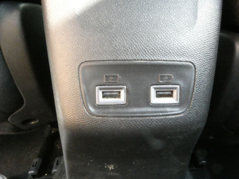 Photo 26 de l'offre de PEUGEOT 2008 II 1.2 PureTech 100 BVM6 ALLURE GPS à 16890€ chez Mérignac auto